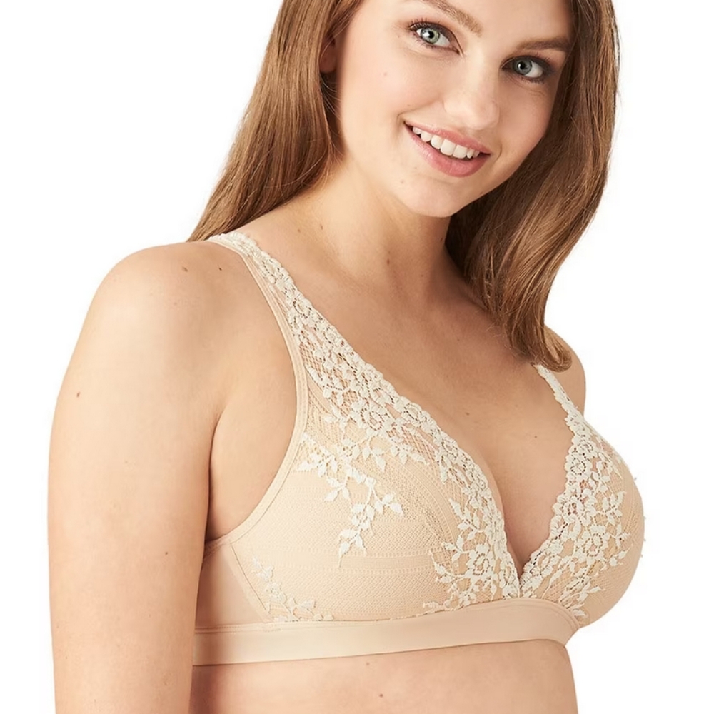 🥰 EUC Wacoal 852191 Embrace Lace Soft Cup Wireless Adjustable Bra, Sand, 32 (S)